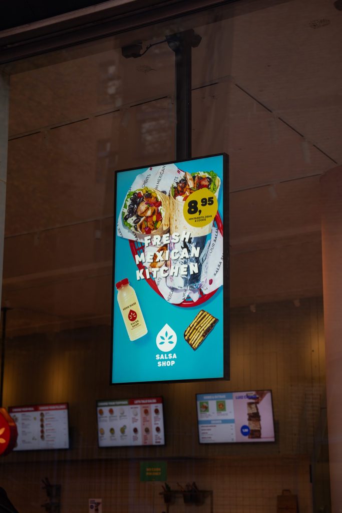 Salsa Shop| Digital Signage by ZetaDisplay